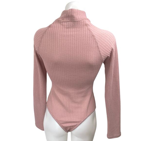 Lulus Women's Purple Pink Waffle Knit Long Sleeve Turtleneck Bodysuit Top Size S - Picture 2 of 4